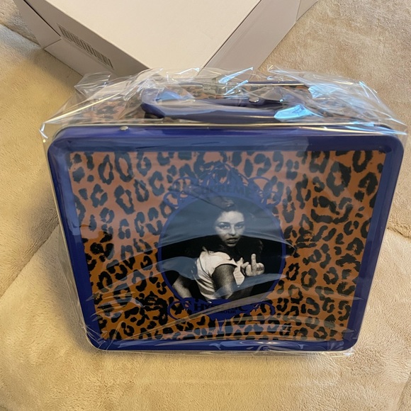 Supreme Hysteric Glamour Lunchbox - Picture 2 of 3